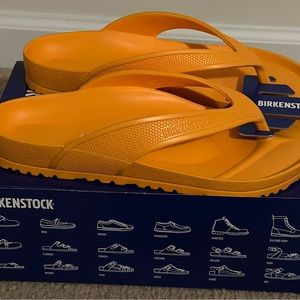 New in Box Men’s Birkenstock Honolulu Eva Zinnia Size 11 Orange